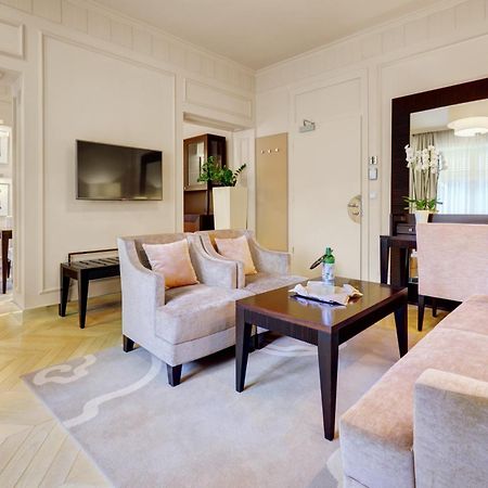 Hotel Aleksander Medical & Spa 로가스카슬라티나 객실 사진