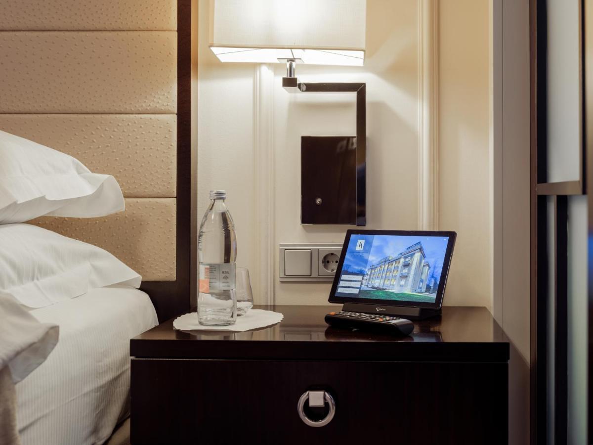 Hotel Aleksander Medical & Spa 로가스카슬라티나 외부 사진