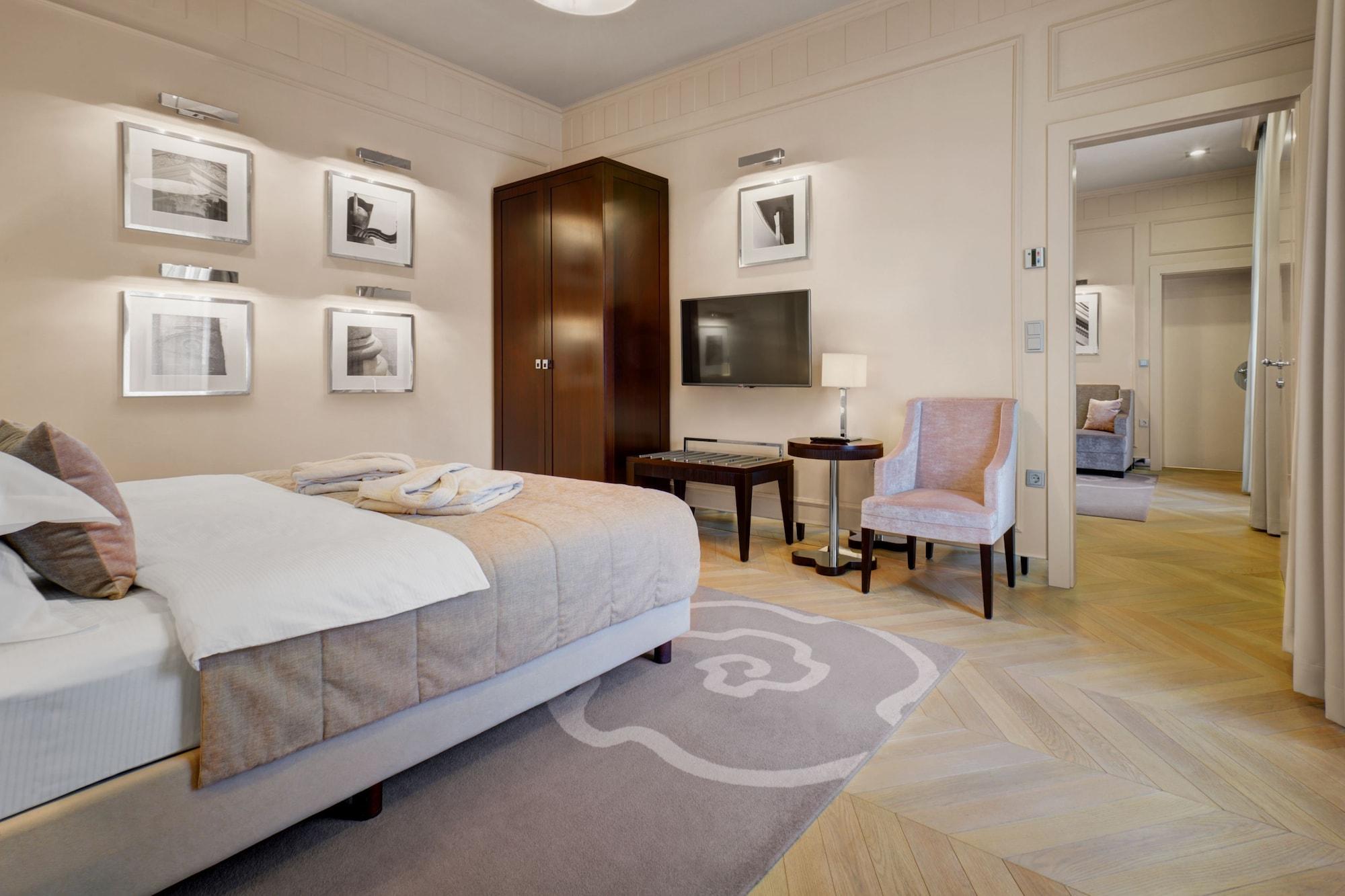 Hotel Aleksander Medical & Spa 로가스카슬라티나 외부 사진